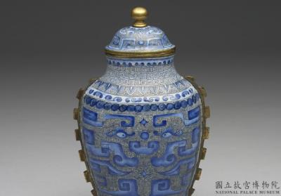 图片[2]-Copper lidded jar with vertical flanges and painted enamel decor, Qing dynasty, Qianlong reign (1736-1795)-China Archive